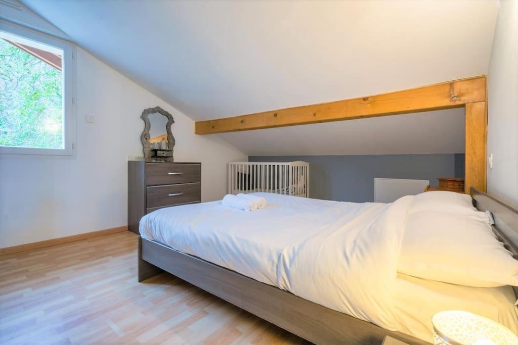 Cabana & Panorama Lac Annecy -Parking & Terrasse Sévrier Екстериор снимка